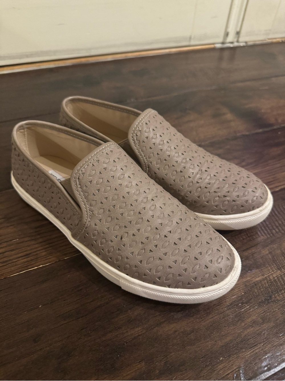 Women’s Slip-On Perforated Casual Taupe